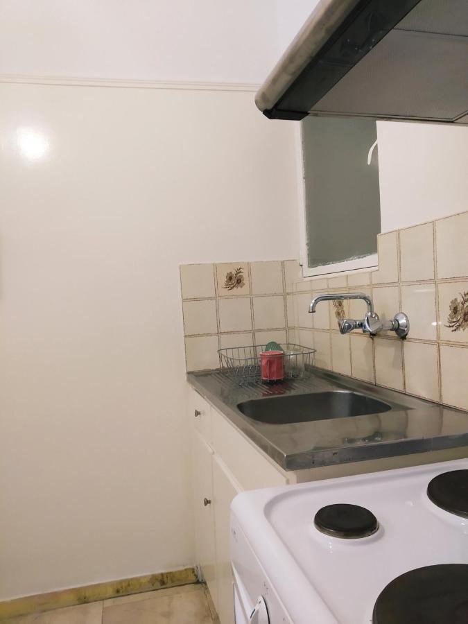 Experience An Easy Living Place Downtown In Афіни Екстер'єр фото